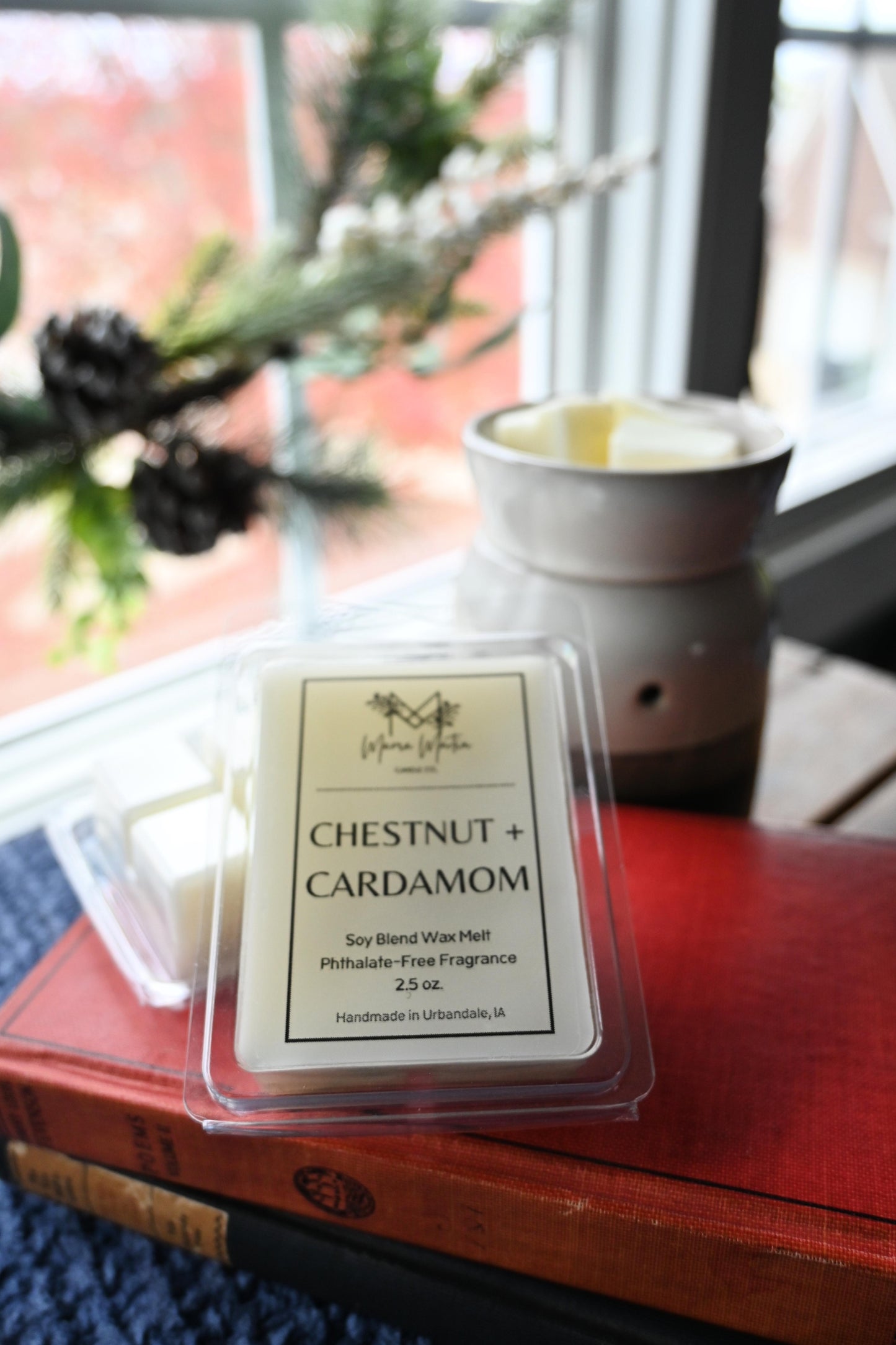 Chestnut + Cardamom Soy Melt
