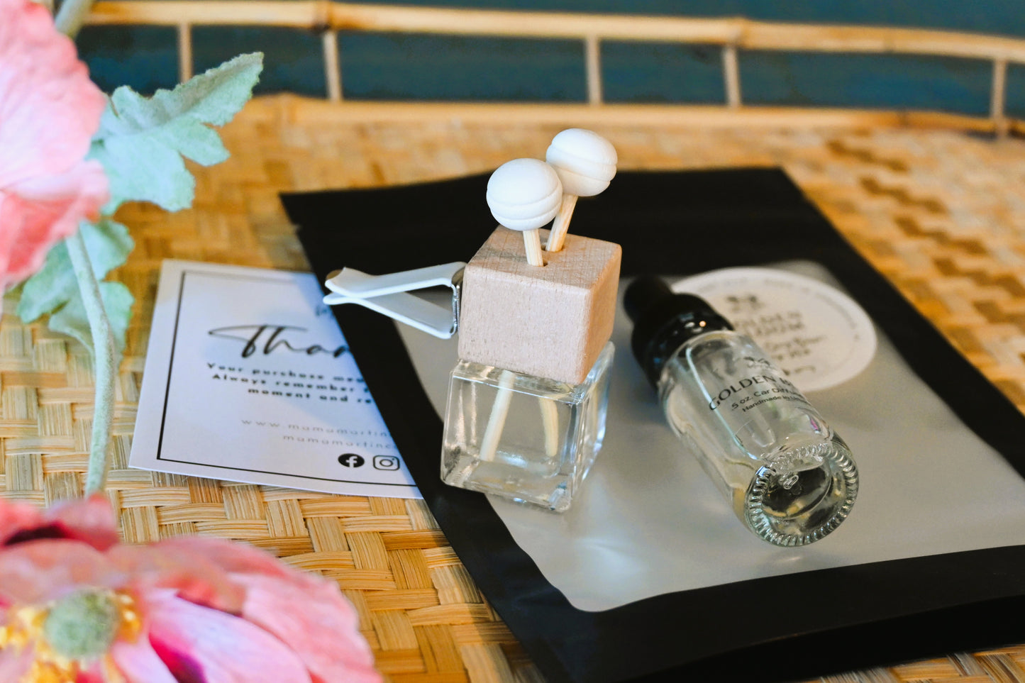 Golden Bloom Car Diffuser Vent Clip