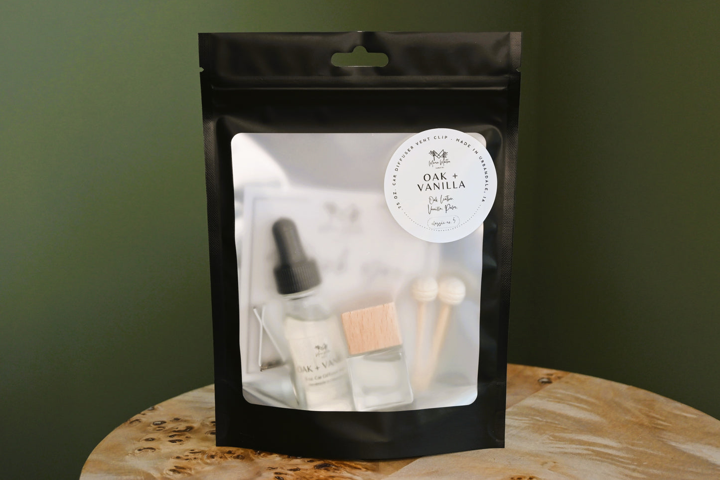 Oak + Vanilla Car Diffuser Vent Clip