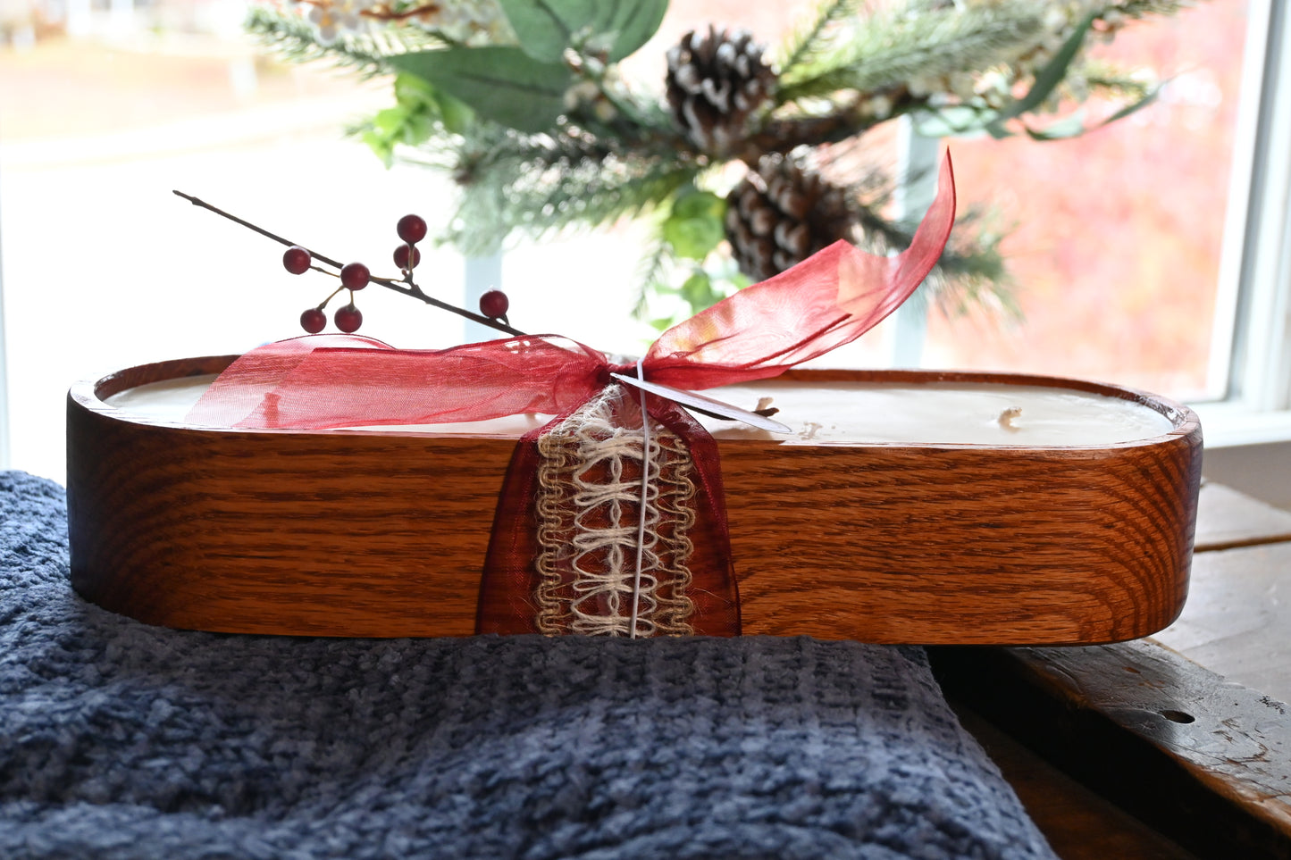 White Birch + Currant  Wood Candle Boat